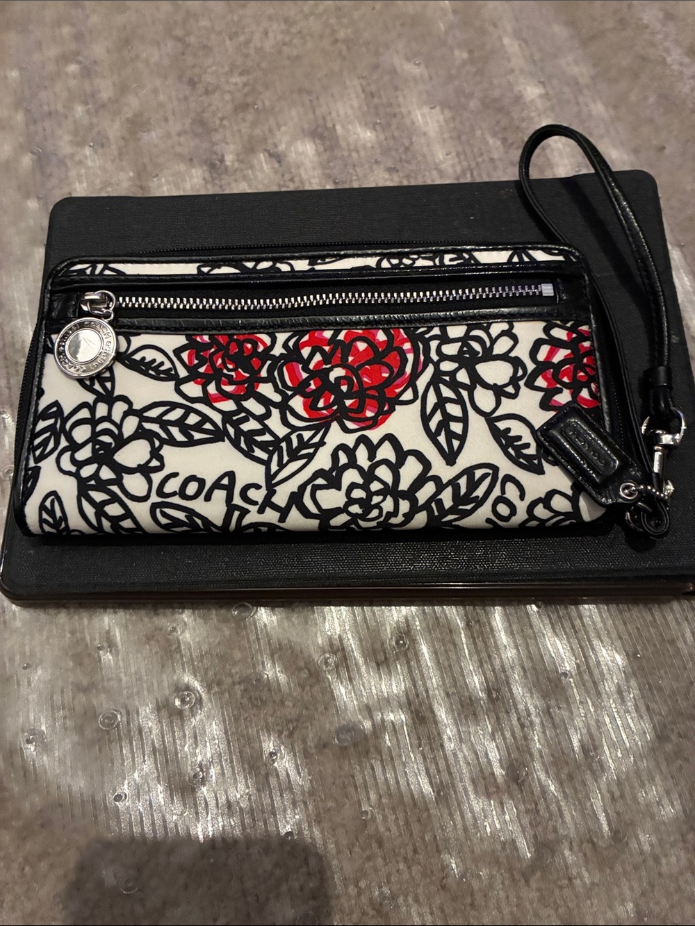 Vintage poppy Coach Black & White Floral Wristlet with Red Flower Accents